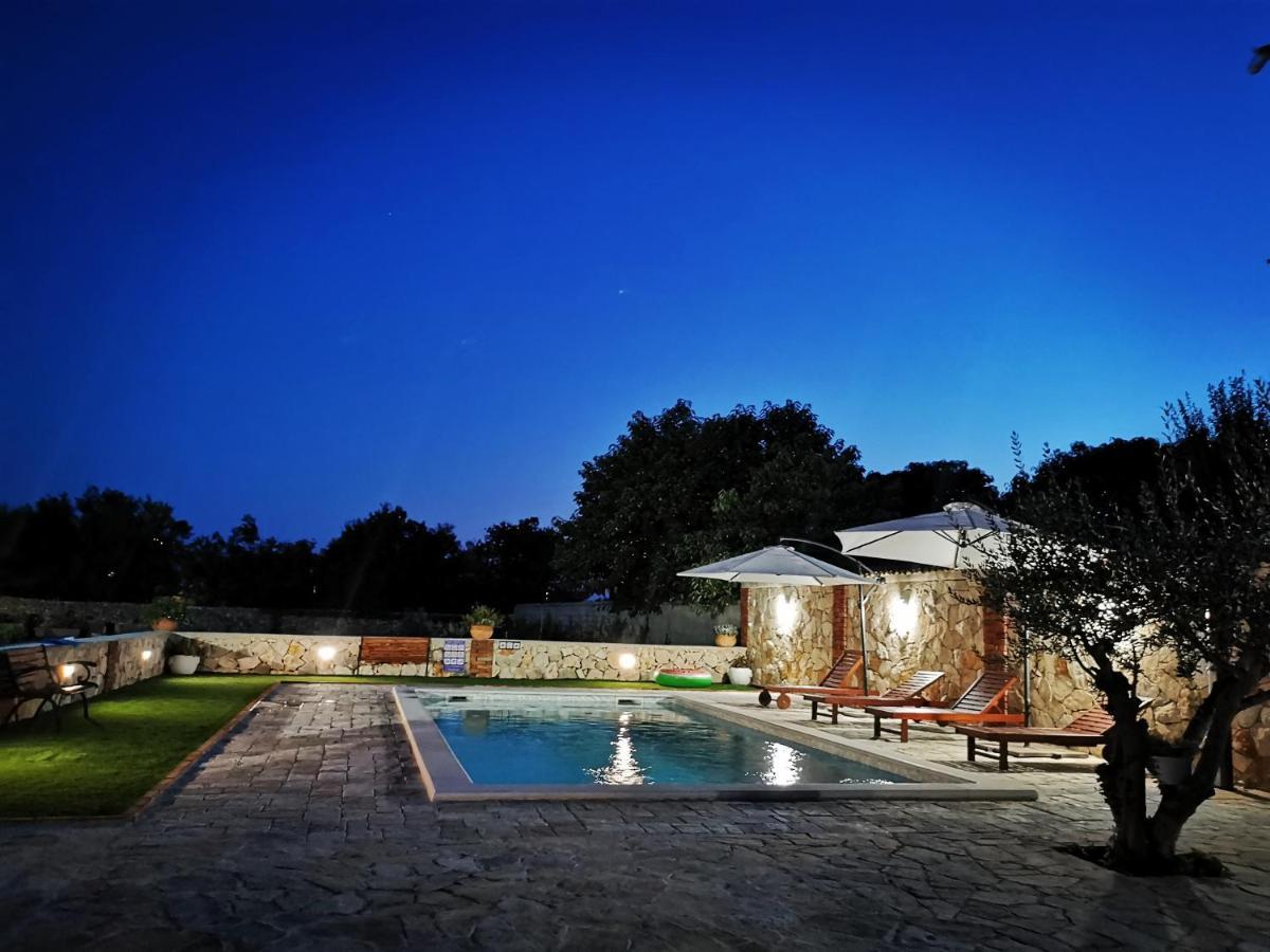 Holiday Home Iva With Pool Sukosan Exterior photo