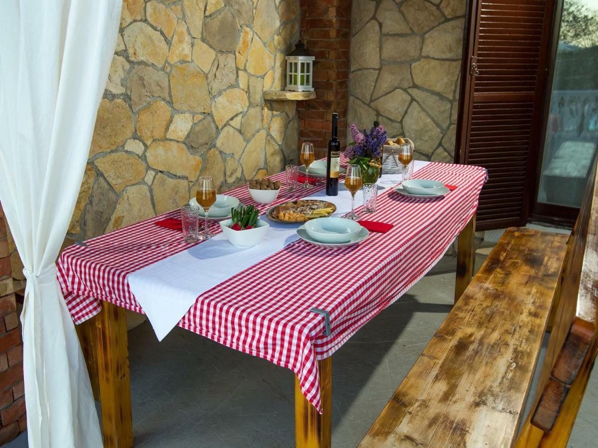 Holiday Home Iva With Pool Sukosan Exterior photo