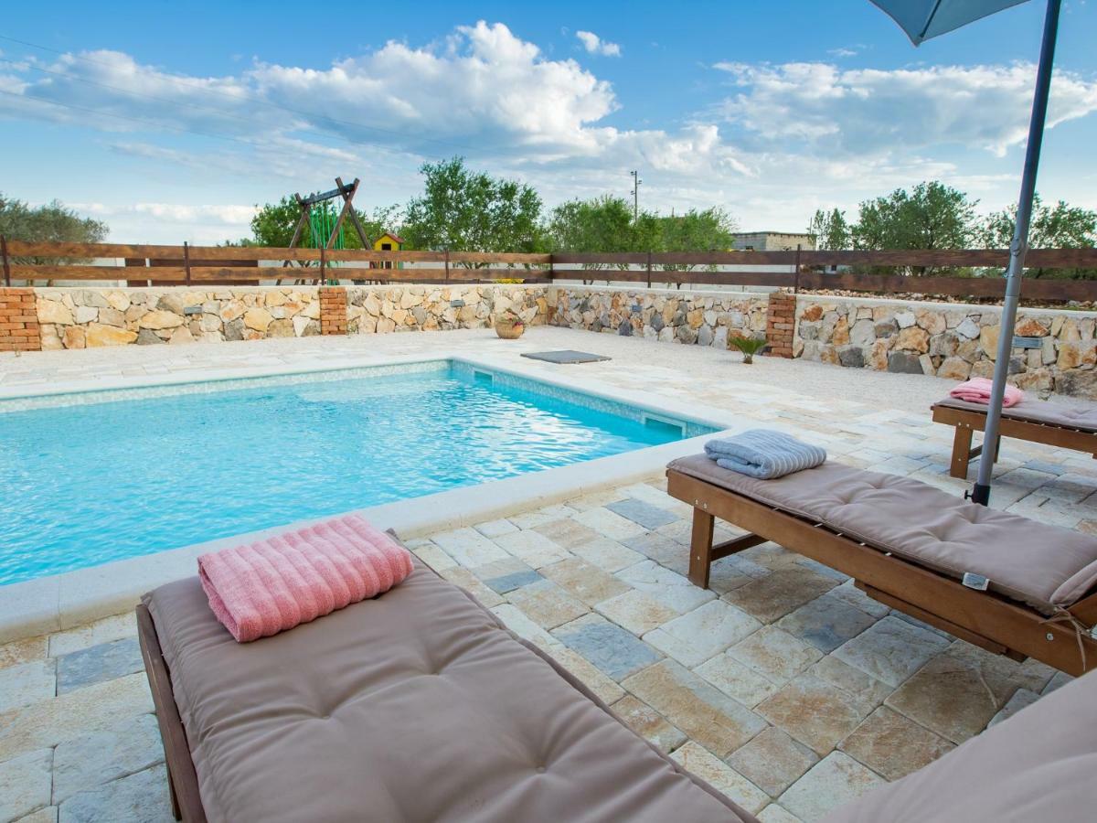 Holiday Home Iva With Pool Sukosan Exterior photo